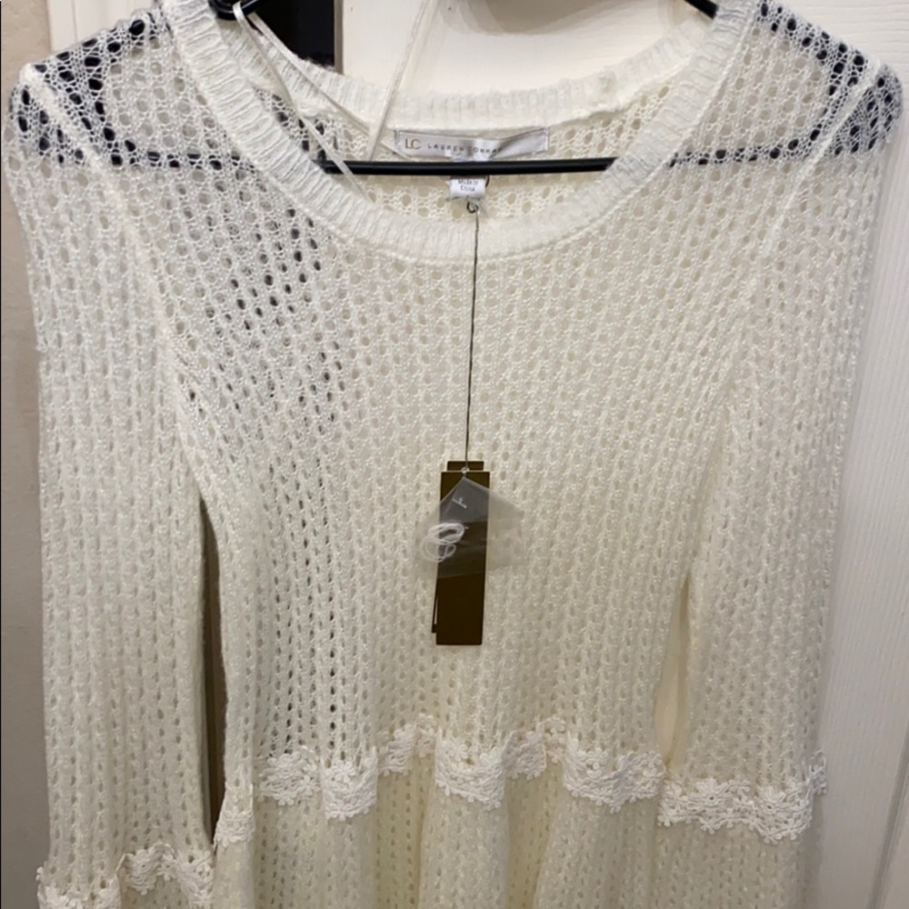NWT Lauren Conrad white sweater shirt